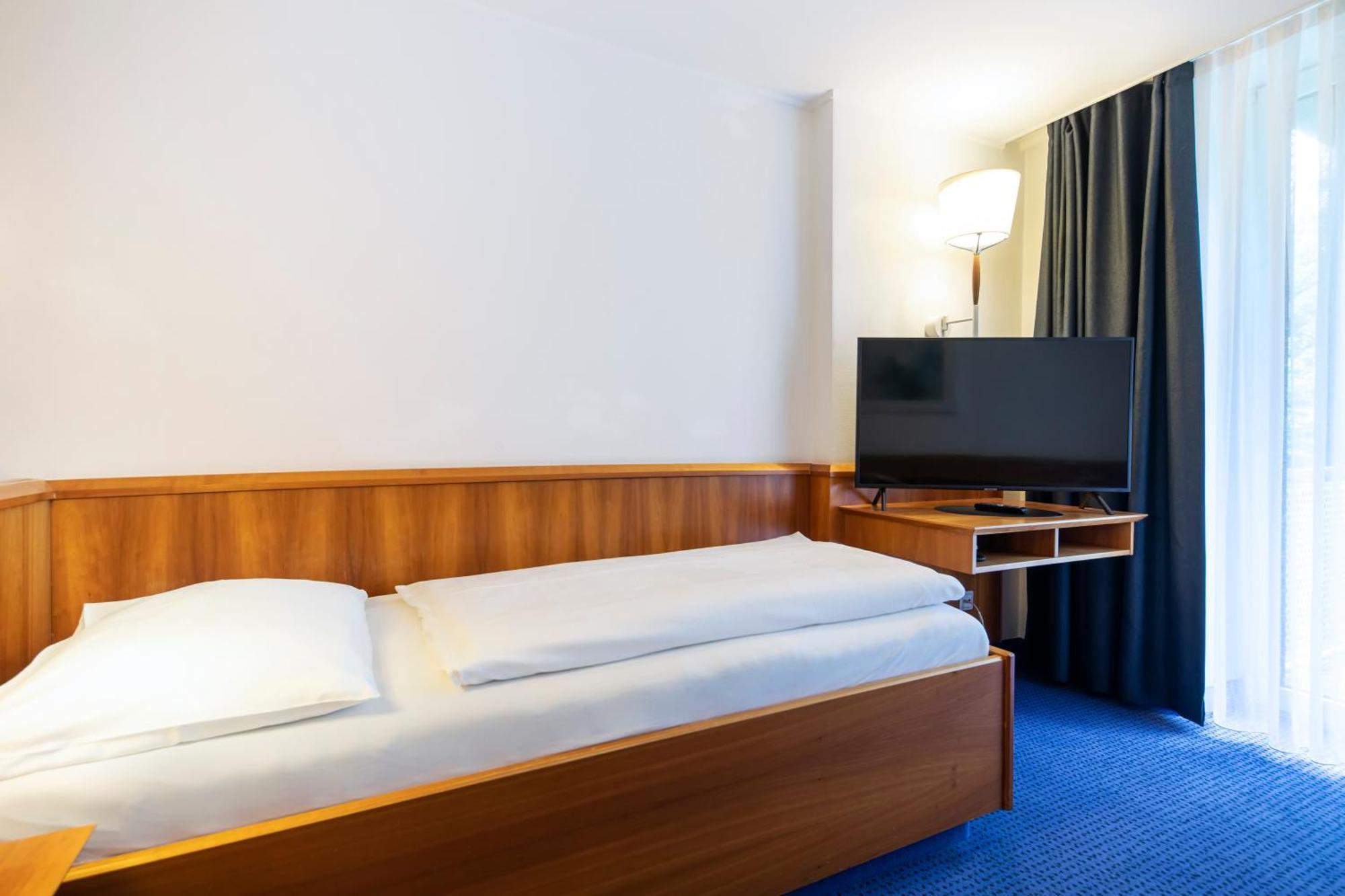 Roomingtons Karoli Waldkirchen Exterior photo
